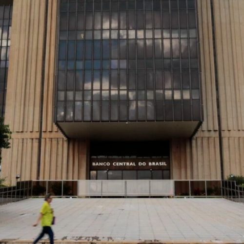 Banco Central estima estima inflação de 4,99% no mercado financeiro em 2025
