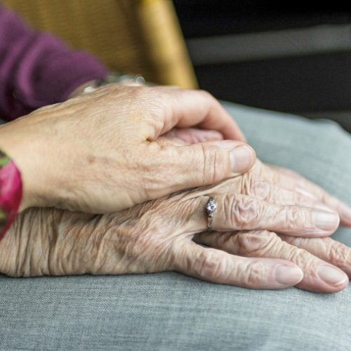 Denúncias de violações aos direitos humanos aumentam 22% em um ano