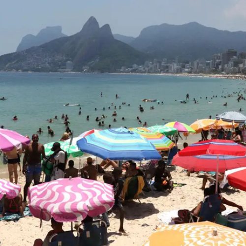Rio de Janeiro bate recorde de turistas internacionais em 2025