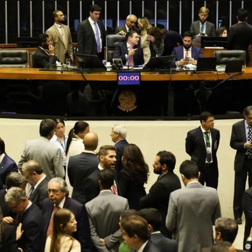 Substitutivo de Derrite limita atuação do MP, dizem especialistas